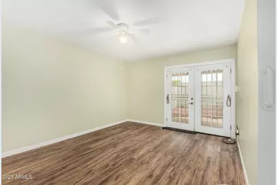 10815 W Santa Fe Drive, Sun City, AZ 85351 - Photo 4