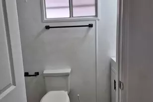 7300 N 51st Ave, Glendale, AZ 85301 - Photo 10