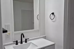 7300 N 51st Ave, Glendale, AZ 85301 - Photo 24