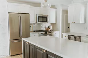 8737 E Rose Ln, Scottsdale, AZ 85250 - Photo 6