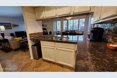 4330 N 5th Avenue #209, Phoenix, AZ 85013 - Photo 6