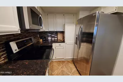 4330 N 5th Avenue #209, Phoenix, AZ 85013 - Photo 8