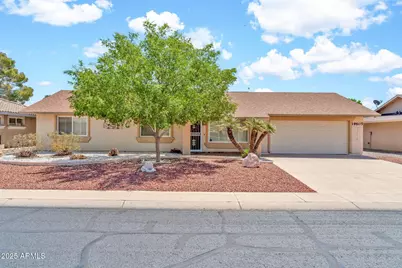 19605 N Welk Drive, Sun City, AZ 85373 - Photo 1