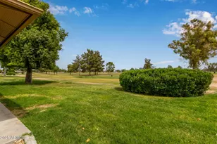 18211 N Conestoga Dr, Sun City, AZ 85373 - Photo 6