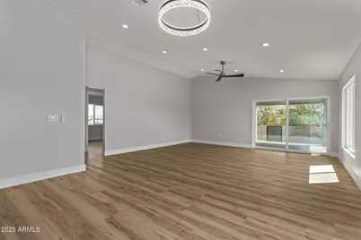 1645 S 29th Avenue, Phoenix, AZ 85009 - Photo 16