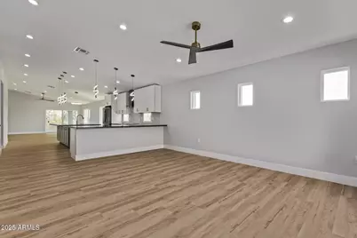 1645 S 29th Avenue, Phoenix, AZ 85009 - Photo 10