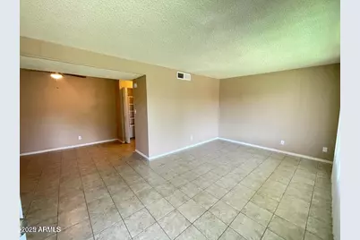 2412 W Campbell Avenue #318, Phoenix, AZ 85015 - Photo 2