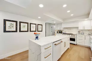 4436 E Camelback Rd, Phoenix, AZ 85018 - Photo 12