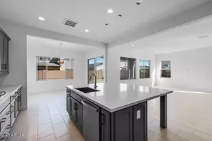 7670 W Crabapple Dr, Peoria, AZ 85383 - Photo 6