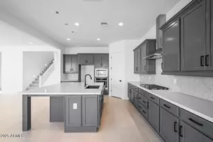 7670 W Crabapple Dr, Peoria, AZ 85383 - Photo 4