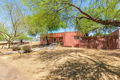 330 W Minnezona Avenue, Phoenix, AZ 85013 - Photo 2