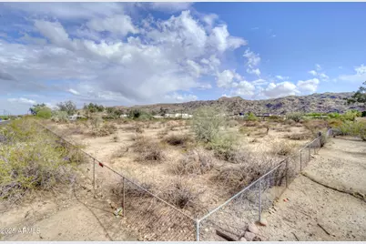 2212 E South Mountain Avenue #5, Phoenix, AZ 85042 - Photo 8