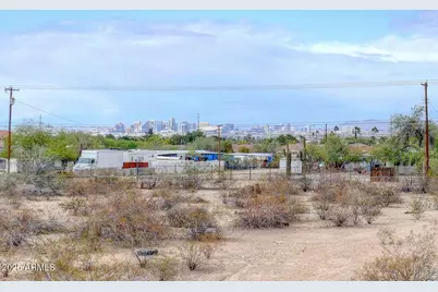 2212 E South Mountain Avenue #5, Phoenix, AZ 85042 - Photo 18