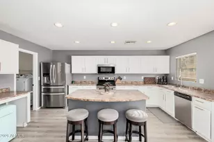 11737 W Robin Dr, Sun City, AZ 85373 - Photo 1