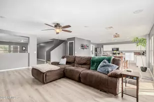 11737 W Robin Dr, Sun City, AZ 85373 - Photo 6