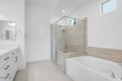 8825 W Vermont Avenue, Glendale, AZ 85305 - Photo 20