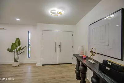 919 W Port Royale Lane, Phoenix, AZ 85023 - Photo 6