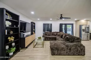 919 W Port Royale Ln, Phoenix, AZ 85023 - Photo 22