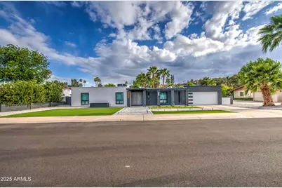 919 W Port Royale Lane, Phoenix, AZ 85023 - Photo 2