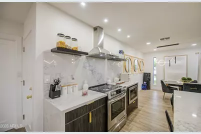 919 W Port Royale Lane, Phoenix, AZ 85023 - Photo 16