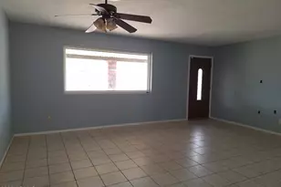 163 Peretz Cir, Morristown, AZ 85342 - Photo 8