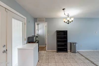 163 Peretz Circle, Morristown, AZ 85342 - Photo 4