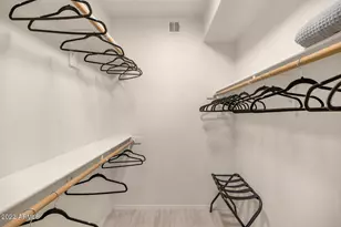 1411 E Orangewood Ave, Phoenix, AZ 85020 - Photo 16