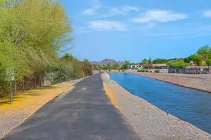 1411 E Orangewood Ave, Phoenix, AZ 85020 - Photo 20