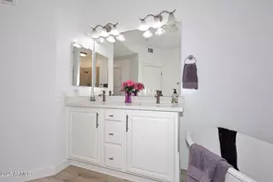 5350 E Deer Valley Dr, Phoenix, AZ 85054 - Photo 24