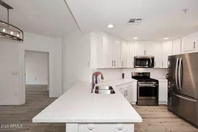 5350 E Deer Valley Drive #2435, Phoenix, AZ 85054 - Photo 2