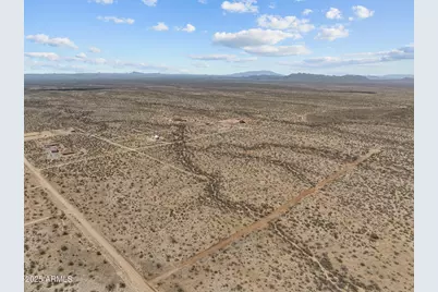 Xxx W Saguaro Hill B-4 Road #B-4, Congress, AZ 85332 - Photo 16