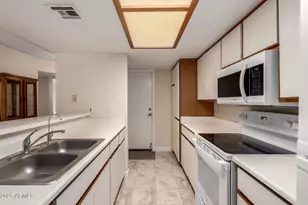 1021 S Greenfield Rd, Mesa, AZ 85206 - Photo 14