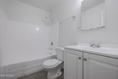 2115 W Devonshire Avenue #2, Phoenix, AZ 85015 - Photo 12