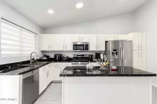 9167 N 73rd Ln, Peoria, AZ 85345 - Photo 10