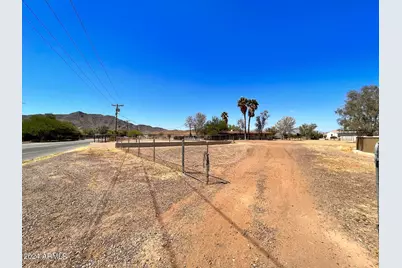 9512 S 35th Avenue #-, Laveen, AZ 85339 - Photo 28