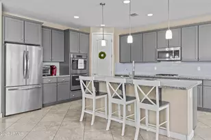 21978 N 100th Ave, Peoria, AZ 85383 - Photo 6