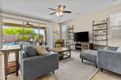 21978 N 100th Avenue, Peoria, AZ 85383 - Photo 4