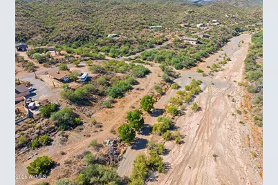 32455 S Lisa Drive, Black Canyon City, AZ 85324 - Photo 18