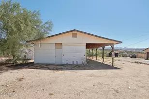 32455 S Lisa Dr, Black Canyon City, AZ 85324 - Photo 2