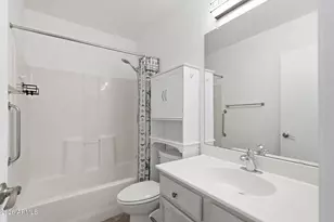 1562 E Gleneagle Dr, Chandler, AZ 85249 - Photo 28
