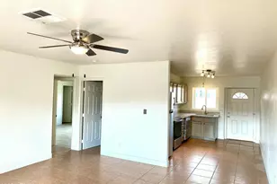 2704 E Southgate Ave, Phoenix, AZ 85040 - Photo 12