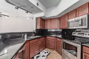 4644 N 22nd St, Phoenix, AZ 85016 - Photo 12