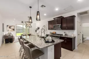 17813 W Pinnacle Vis Dr, Surprise, AZ 85387 - Photo 2