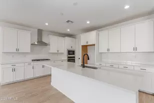 15834 W Bronco Trl, Surprise, AZ 85387 - Photo 2