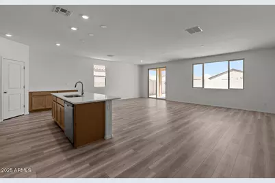 5870 S 246th Lane, Buckeye, AZ 85326 - Photo 2