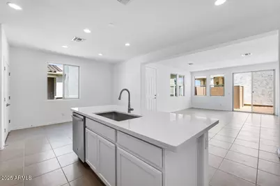 14604 W Sand Hills Road, Surprise, AZ 85387 - Photo 6