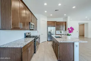 18934 W Sierra St, Surprise, AZ 85388 - Photo 10