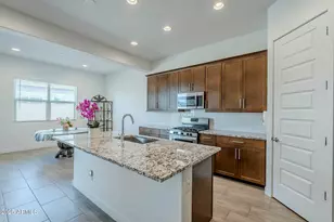 18934 W Sierra St, Surprise, AZ 85388 - Photo 8
