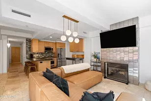 7131 E Rancho Vista Dr, Scottsdale, AZ 85251 - Photo 8