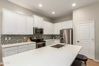 3419 W Zuni Brave Trail, Phoenix, AZ 85086 - Photo 16